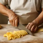 Perché la pasta fresca si taglia al coltello? La pratica artigianale che fa la differenza tra le regioni italiane